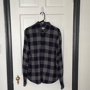 True Craft Navy and Gray Plaid Buffalo Flannel Casual Button Down Shirt